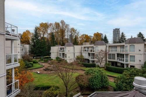 320-1220 Lasalle Place, Coquitlam, BC 