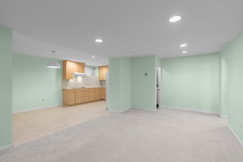 2249 Fraserview Drive, Vancouver, BC 