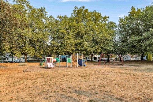 12-20681 Thorne Avenue, Maple Ridge, BC 