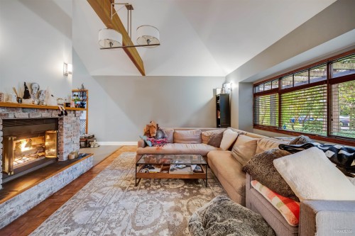 3758 35Th Avenue W, Vancouver, BC 