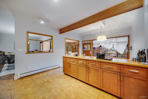 3758 35Th Avenue W, Vancouver, BC 