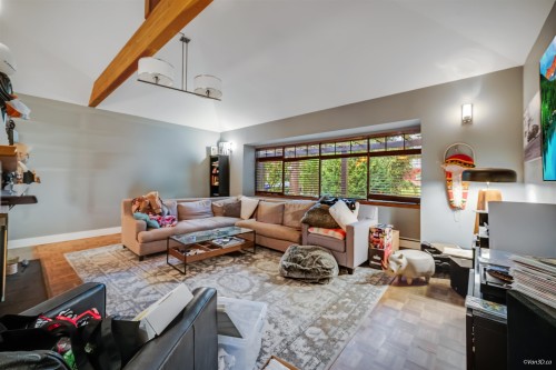 3758 35Th Avenue W, Vancouver, BC 