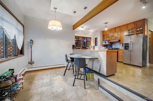 3758 35Th Avenue W, Vancouver, BC 