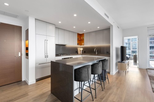 1707-720 Farrow Street, Coquitlam, BC 