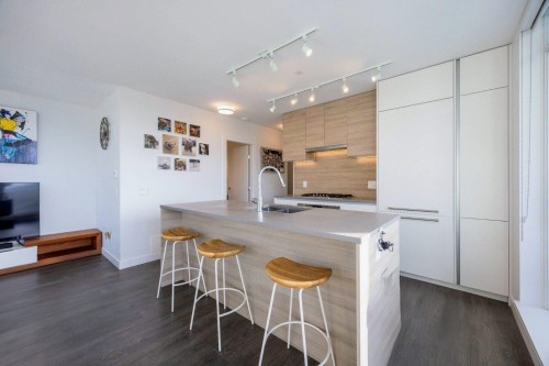 503-652 Whiting Way, Coquitlam, BC 