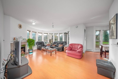 201-2345 Central Avenue, Port Coquitlam, BC 