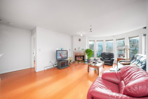 201-2345 Central Avenue, Port Coquitlam, BC 