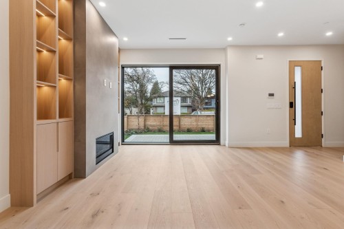 1-448 20Th Avenue W, Vancouver, BC 