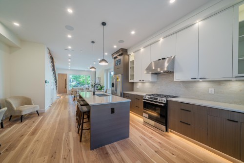 2837 31St Avenue W, Vancouver, BC 