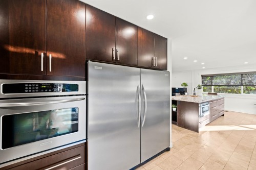 463 Beachview Drive, North Vancouver, BC 