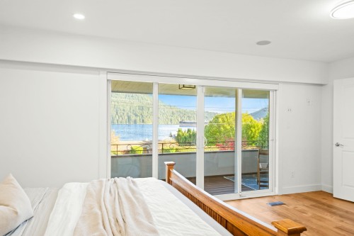 463 Beachview Drive, North Vancouver, BC 