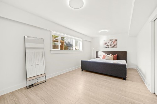 463 Beachview Drive, North Vancouver, BC 