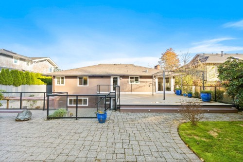 463 Beachview Drive, North Vancouver, BC 