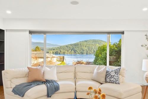 463 Beachview Drive, North Vancouver, BC 