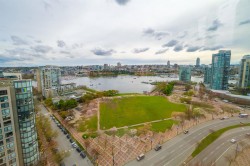 2202-289 Drake Street  Vancouver, BC V6B 5Z5