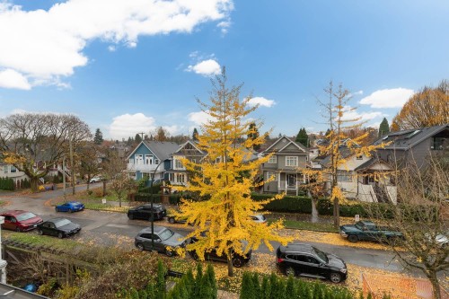 959 13Th Avenue E, Vancouver, BC 