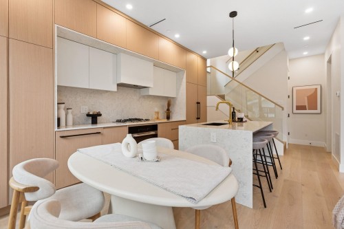 2-448 20Th Avenue W, Vancouver, BC 