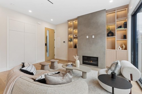 2-448 20Th Avenue W, Vancouver, BC 