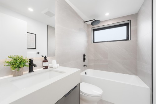 1-3118 Windsor Street, Vancouver, BC 