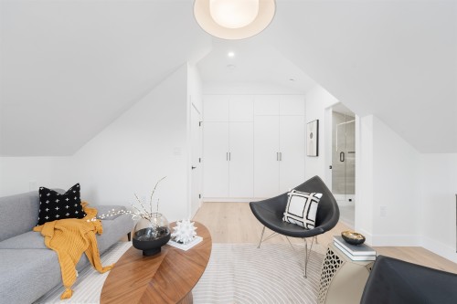 1-3118 Windsor Street, Vancouver, BC 