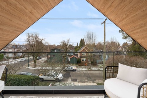 1-3118 Windsor Street, Vancouver, BC 