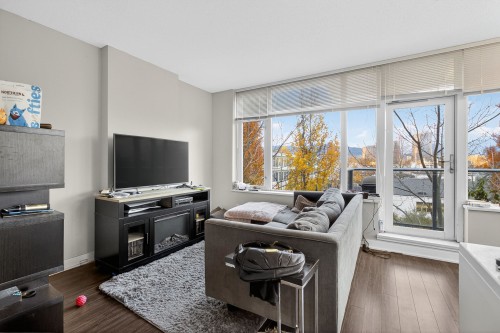 210-1777 7Th Avenue W, Vancouver, BC 