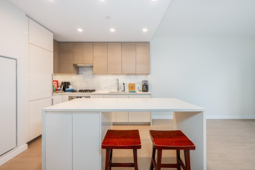 2301-4168 Lougheed Highway, Burnaby, BC 