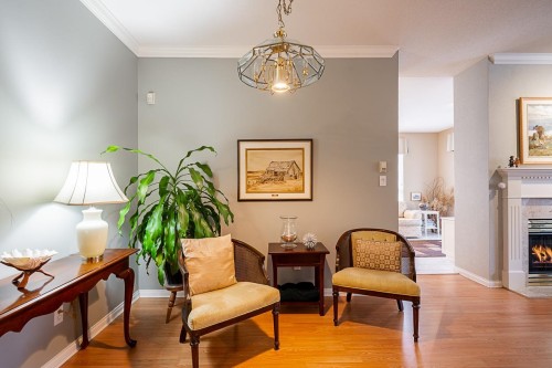 202-3098 Guildford Way, Coquitlam, BC 