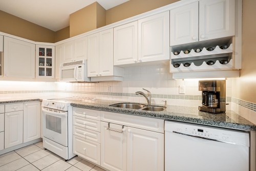 202-3098 Guildford Way, Coquitlam, BC 