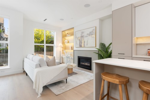 1493 52Nd Avenue W, Vancouver, BC 