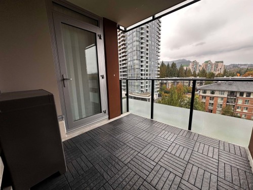 706-3100 Windsor Gate, Coquitlam, BC 
