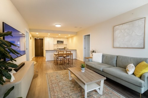 706-3100 Windsor Gate, Coquitlam, BC 