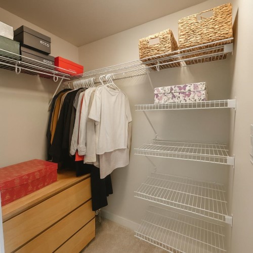 706-3100 Windsor Gate, Coquitlam, BC 