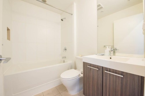 507-9250 University High Street, Burnaby, BC 