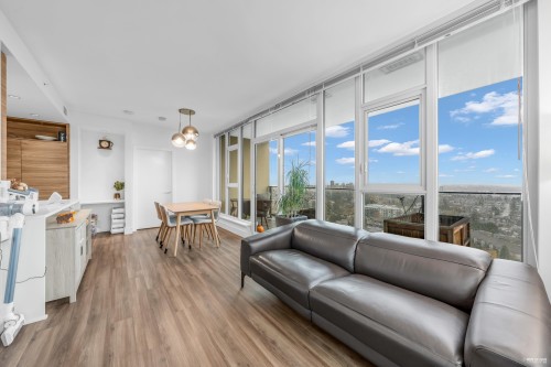 2010-7303 Noble Lane, Burnaby, BC 