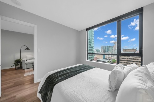 1907-788 Richards Street, Vancouver, BC 