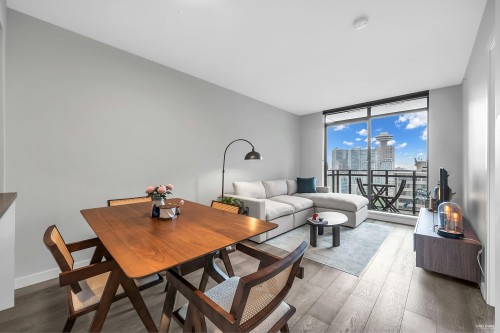 1907-788 Richards Street, Vancouver, BC 