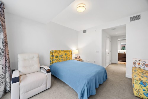 305-1571 57Th Avenue W, Vancouver, BC 