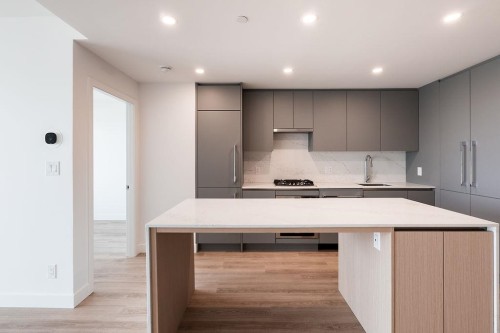 1201-5593 No. 3 Road, Richmond, BC 