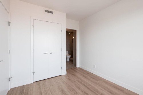 1201-5593 No. 3 Road, Richmond, BC 