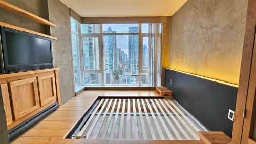 480 Robson Street, Vancouver, BC 