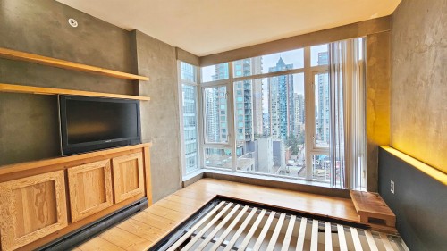 480 Robson Street, Vancouver, BC 