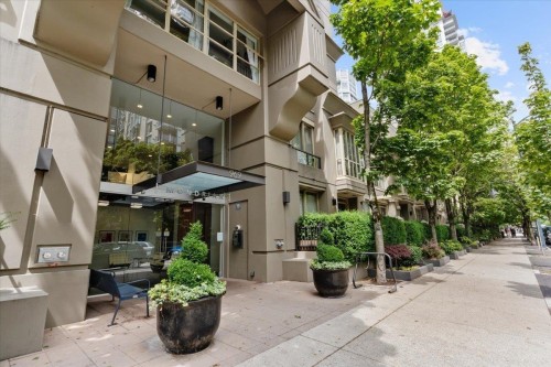 3001-969 Richards Street, Vancouver, BC 