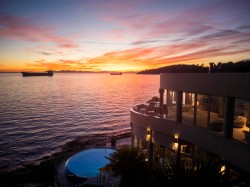 3912 Marine Drive  West Vancouver, BC V7V 1N4