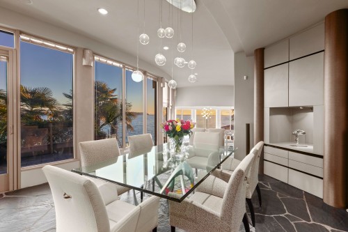 3912 Marine Drive, West Vancouver, BC 