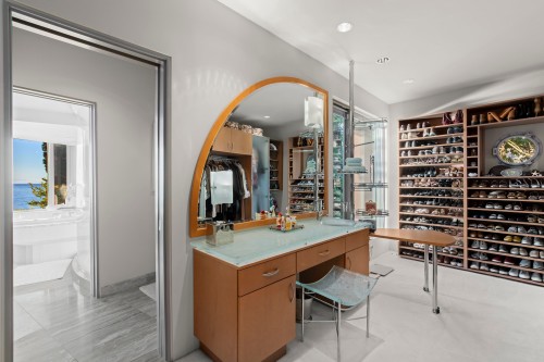 3912 Marine Drive, West Vancouver, BC 