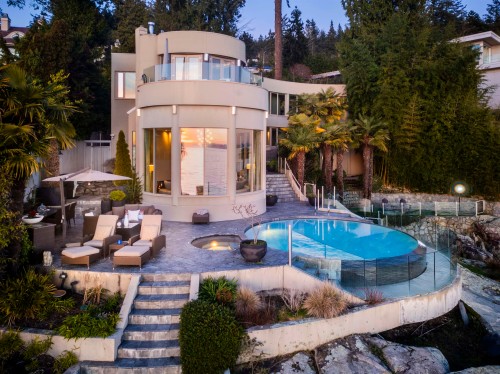 3912 Marine Drive, West Vancouver, BC 