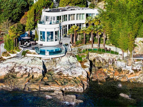 3912 Marine Drive, West Vancouver, BC 