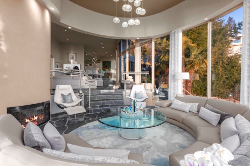 3912 Marine Drive, West Vancouver, BC 