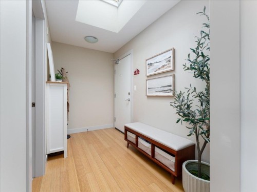 402-3732 Mt Seymour Parkway, North Vancouver, BC 